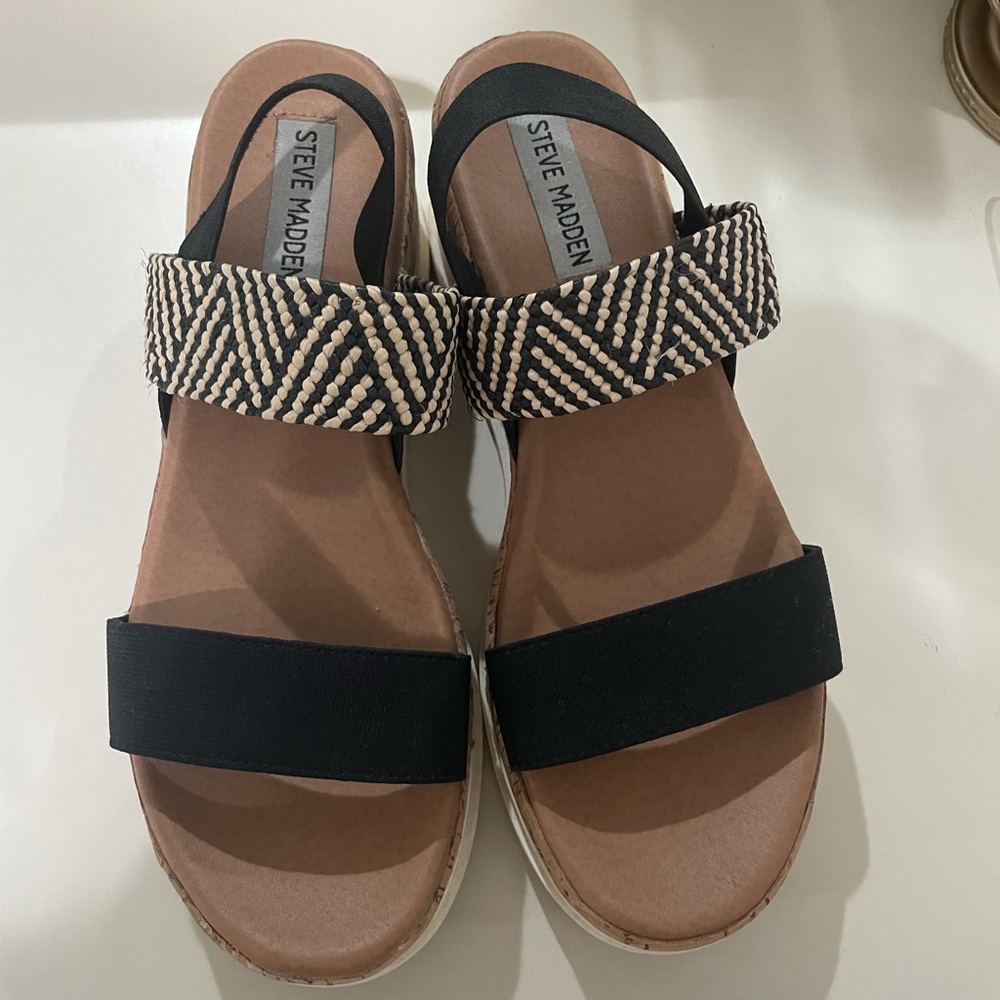 Steve Madden platform sandals